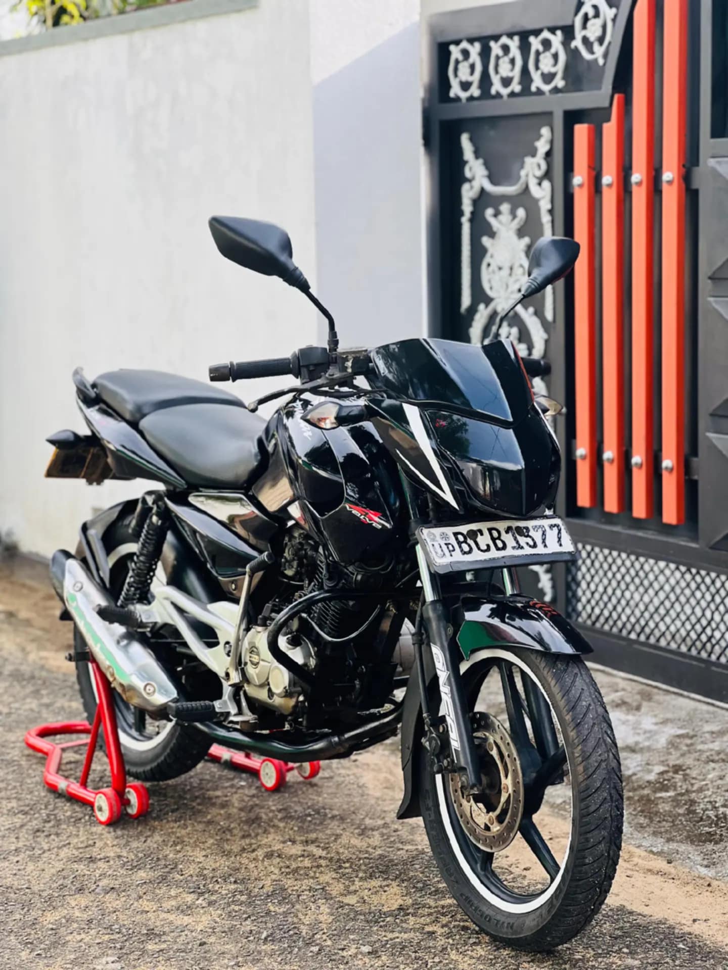 BAJAJ PULSER 135 LS